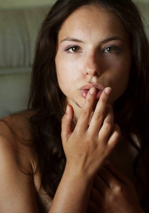 The Life Erotic invite you to explore free pics featuring Alisha demonstrating hot shape