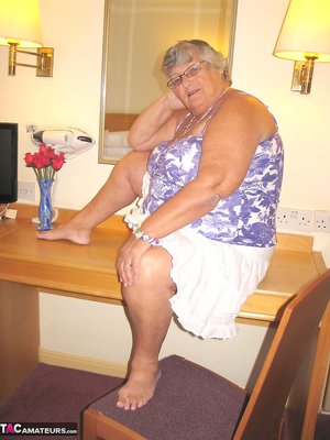 TAC Amateurs pleased to share with you xxx gallery with Grandma Libby xxx gallery 272810