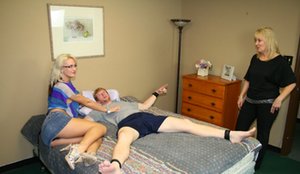 Real Tampa Swingers pleased to share with you xxx picture gallery with Tracy Lick in amazing 3some